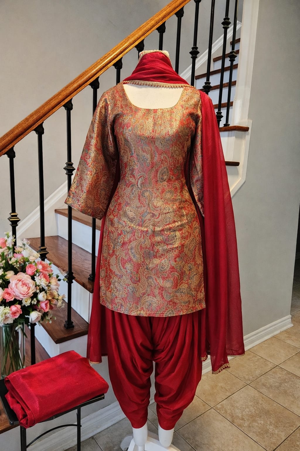Red (Zafira Silk)